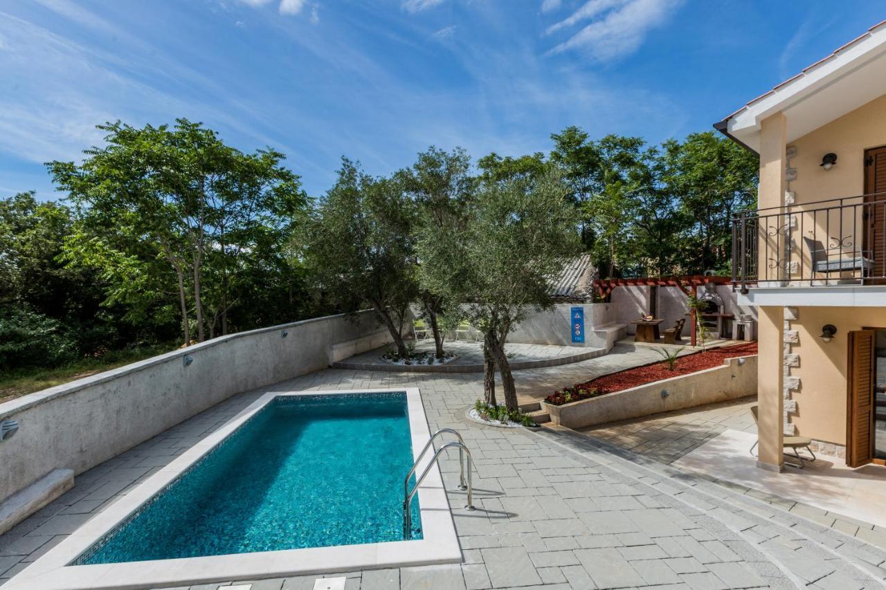 Čižići Apartments Villa Diamant With Pool & Whirlpool מראה חיצוני תמונה