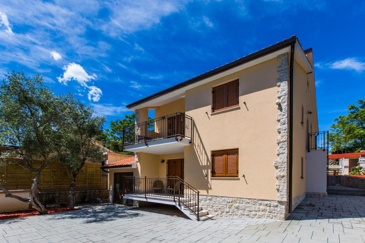 Čižići Apartments Villa Diamant With Pool & Whirlpool מראה חיצוני תמונה